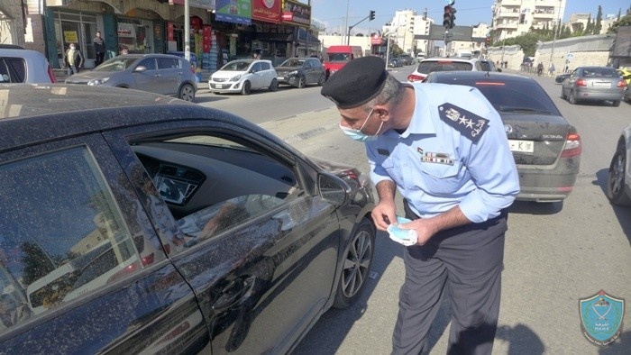الشرطة تشارك في حملة "في العجلة الندامة وفي الكمامة السلامة" في بيت لحم 