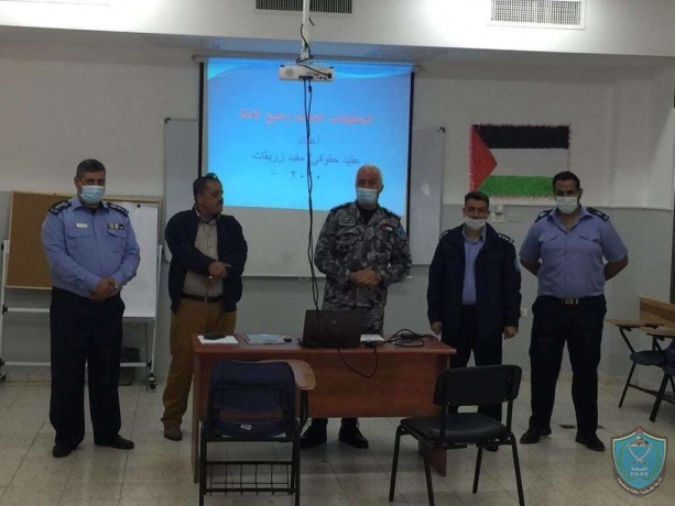 الشرطة تفتتح دورة التحقيقات الجنائية وجمع الأدلة في كلية فلسطين للعلوم الشرطية في أريحا .