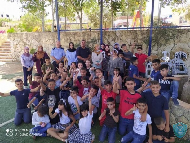 الشرطة تنظم فعاليات ترفيهية لأشبال وزهرات مخيم صيفي في بلدة قطنة شمال غرب القدس