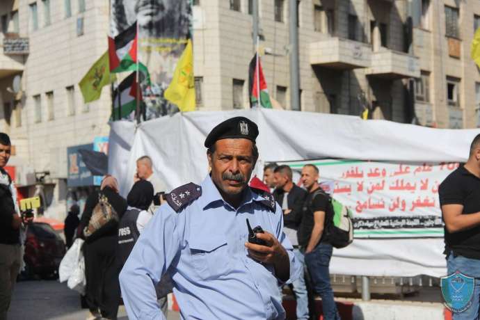 الشرطة تشارك باحياء الذكرى السابعة عشر لاستشهاد الرئيس  ياسر عرفات في رام الله 