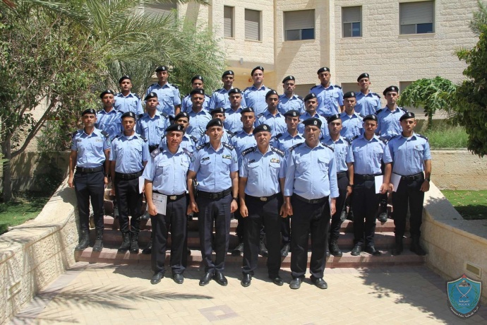 كلية فلسطين للعلوم الشرطية تخرّج المشاركين بالدورة التأسيسية لشرطة المرور 