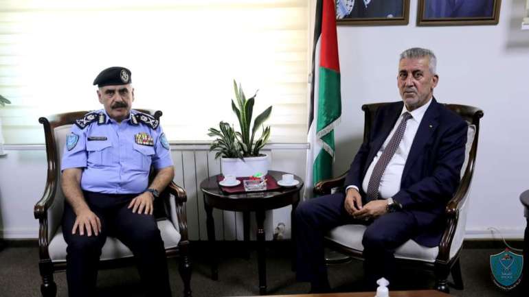 اللواء يوسف الحلو مدير عام الشرطة يلتقي معالي  المهندس مجدي الصالح وزير الحكم المحلي  