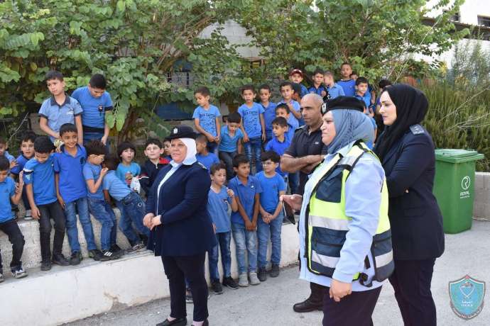 الشرطة تستهدف 200 طالب بالتوعية في نابلس
