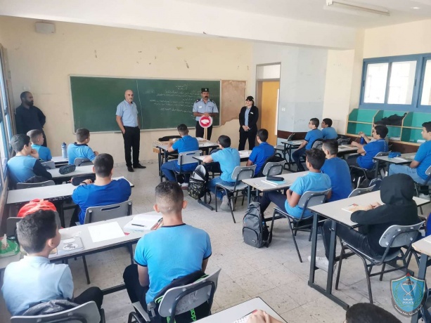 الشرطة تلتقي بأكثر من 160 طالب بمدرسة الصداقة الروسية الثانوية بمحافظة بيت لحم