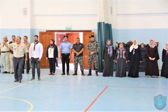الشرطة ووزارة التربية والتعليم تنظمان مخيم تعايش لقادة الكشافة في كلية فلسطين للعلوم الشرطية