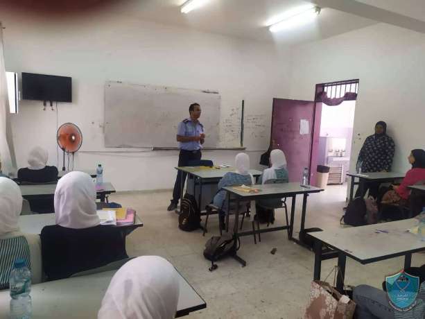 الشرطة تنظم محاضرات توعية شرطية في سلفيت