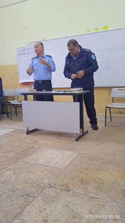 الشرطة تنظم محاضرات توعية حول الأمان الرقمي والإستخدام الآمن للإنترنت في ضواحي القدس