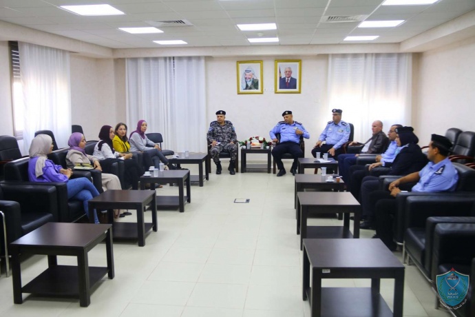 كلية فلسطين للعلوم الشرطية تستضيف أعضاء لجنة شبكة حماية النساء في أريحا
