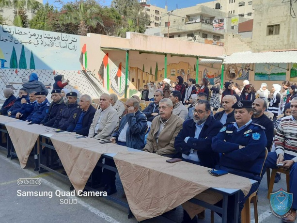 الشرطة تشارك في حفل تخريج المخيم الشتوي ( الاسير محمد داوود )في قلقيلية
