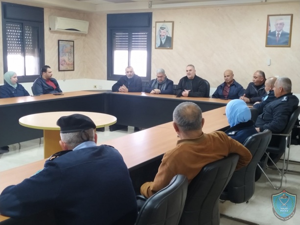 هيئة التوجيه السياسي تلتقي شرطة محافظة الخليل