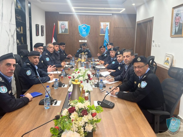 مدير عام الشرطة اللواء يوسف الحلو يعقد اجتماع لمساعديه وبعض مدراء الادارات وشرطة المحافظات