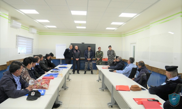 كلية فلسطين للعلوم الشرطية بالتعاون مع الشرطة الإيطالية تخرّج دورة الإدارة والدعم اللوجستي الأولى