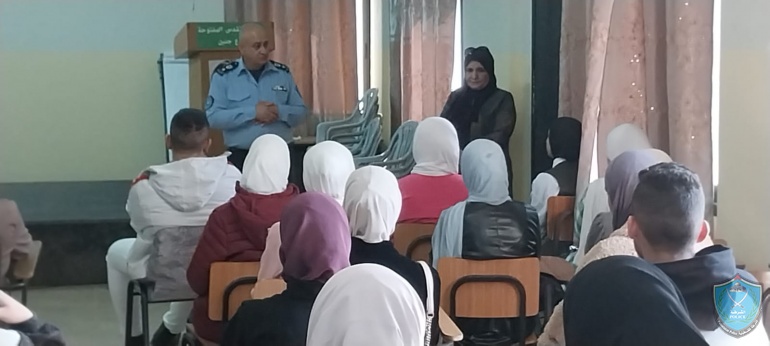 الشرطة تنظم محاضرة توعية لطلبة جامعة القدس المفتوحة في جنين