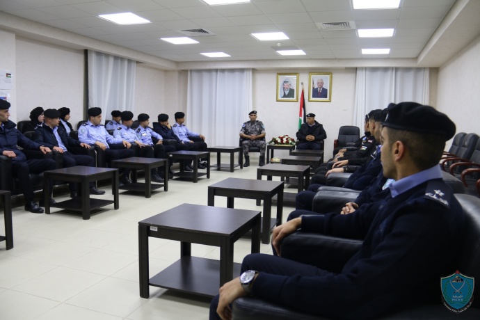 الشرطة تخرّج دورة الإدارة الشرطية لخريجي جامعة الاستقلال وكليات الشرطة في كلية فلسطين للعلوم الشرطية
