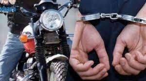 الشرطة تقبض على مشتبه فيه بسرقة  دراجات كهربائية  في قلقيلية 