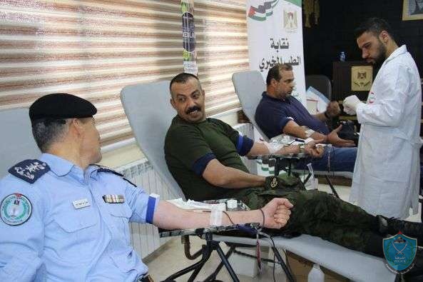 الشرطة تشارك بحملة للتبرع بالدم في سلفيت