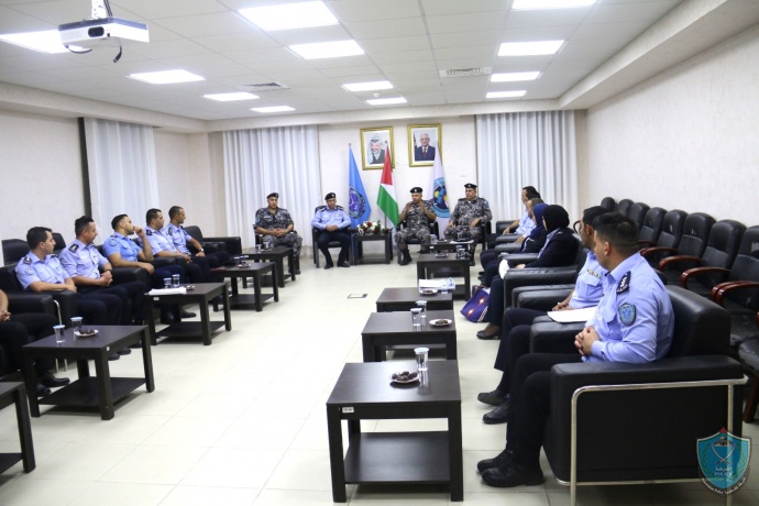 كلية فلسطين للعلوم الشرطية تختتم البرنامج التدريبي لدورة القيادة التأسيسية الأولى