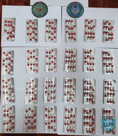 الشرطة تقبض على تاجر مخدرات و تضبط بحوزته  336 حبة " لاريكا "في جنين 