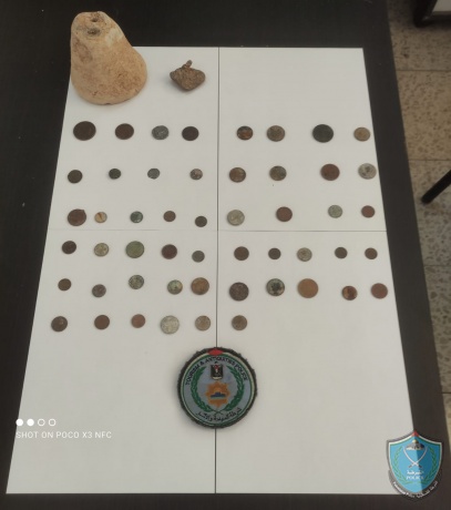 الشرطة تضبط 53 قطعة أثرية في أريحا