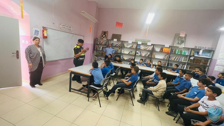 الشرطة تنظم محاضرات توعوية مرورية في مدارس ضواحي القدس