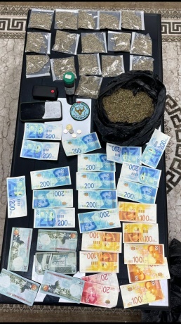 الشرطة تقبض على أحد أبرز تجار المخدرات بنابلس