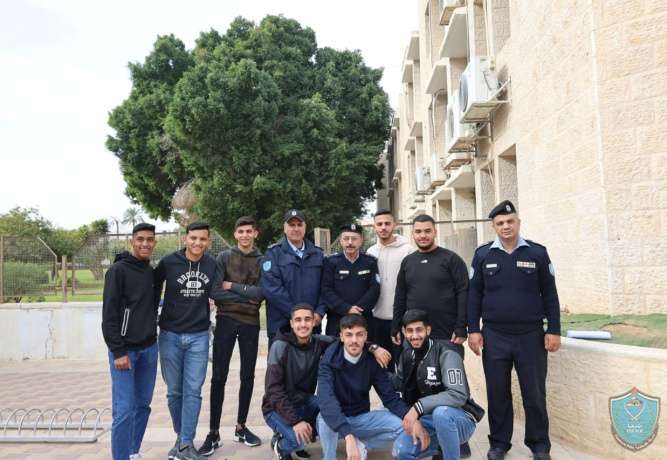 الشرطة تزور عدداً من المدارس بمناسبة يوم المعلم الفلسطيني في أريحا