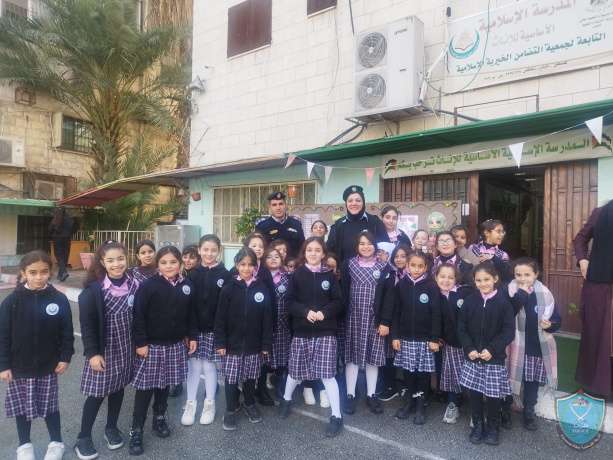 الشرطة تطلق نشاطا توعويا شاملا في مدارس نابلس