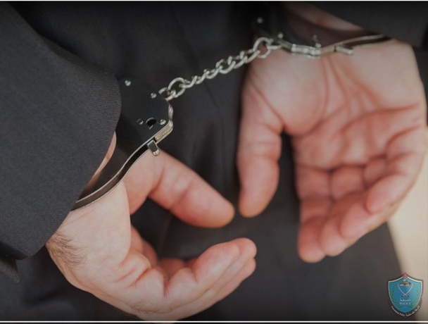 الشرطة تقبض على المشتبه به  بسرقة كوابل الإنترنت في الخليل