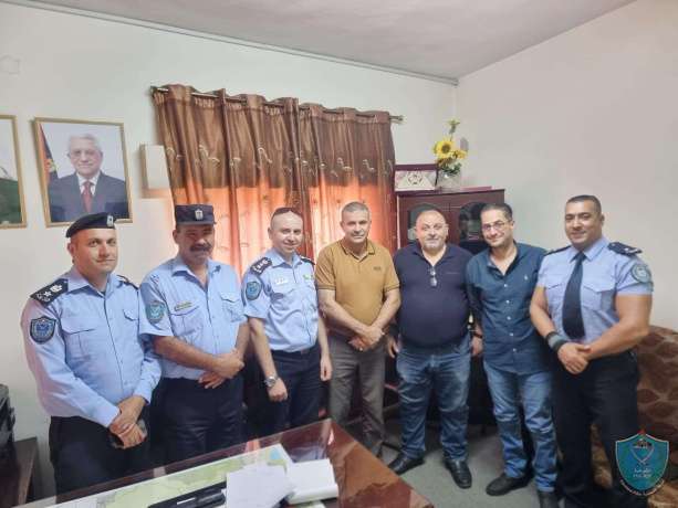 الشرطة تنفذ زيارات مجتمعية لعدد من المؤسسات في بيت لحم