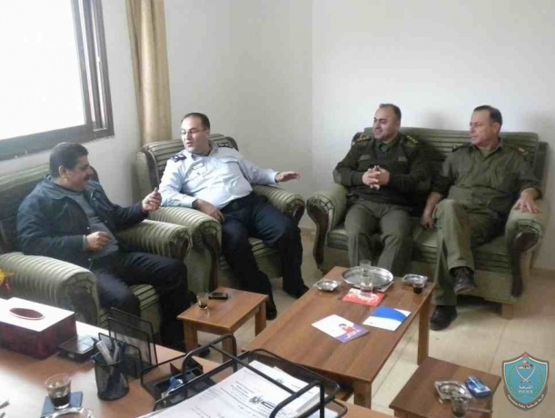 الشرطة والخدمات العسكرية يبحثان سبل التعاون المشترك في طوباس