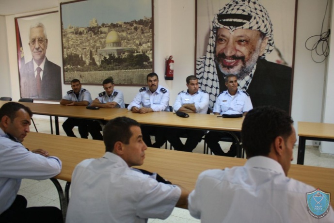 أريحا: الشرطة تخرج دورة في إدارة المراكز في كلية فلسطين للعلوم الشرطية