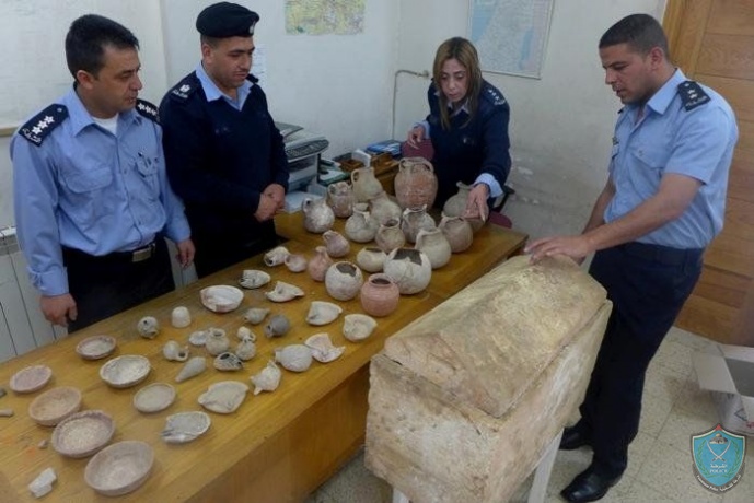 الشرطة تضبط 900 قطعة أثرية تعود لعصور مختلفة في بيت لحم