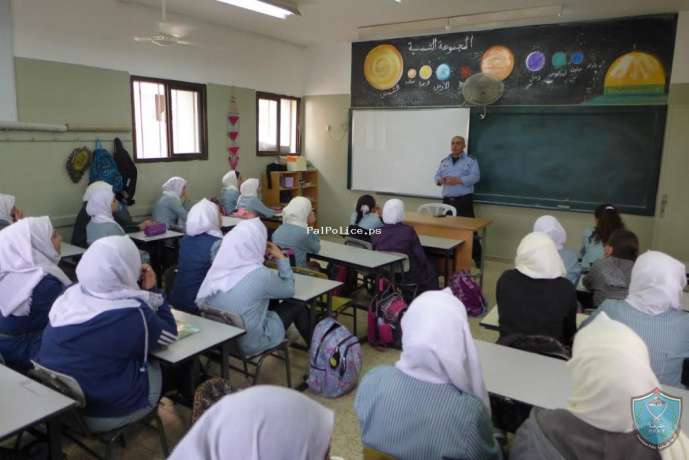 الشرطة تنظم سلسلة محاضرات حول علاقة الشرطة بالمواطن في قلقيلية