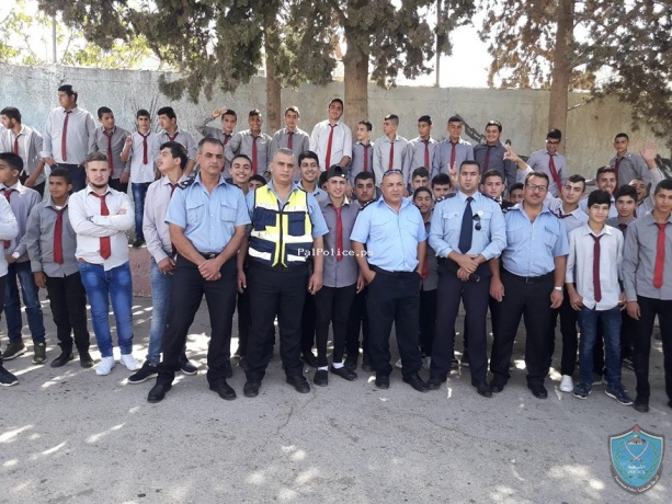 الشرطة تحاضر بأكثر من 200 طالب في بيت لحم
