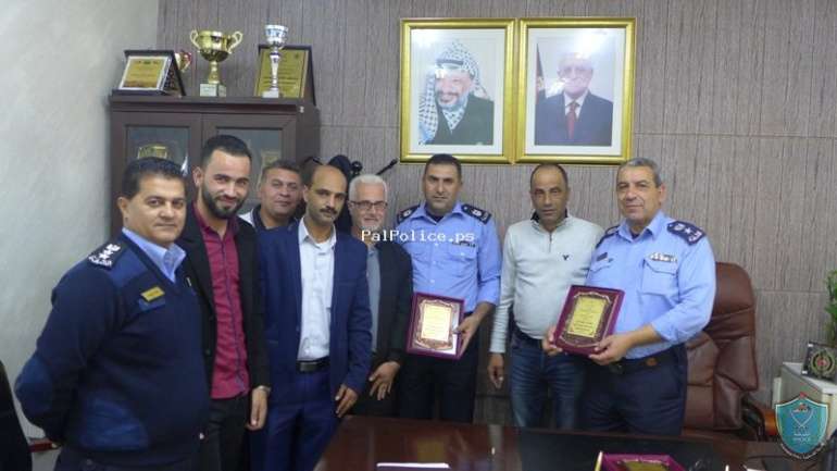 إدارة المدرسة الثانوية الصناعية تكرم شرطة محافظة قلقيلية