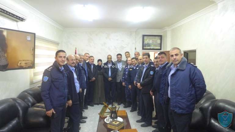 الشرطة تشارك بتكريم عدد من  قادة ومدراء الأجهزة الأمنية السابقين بقلقيلية