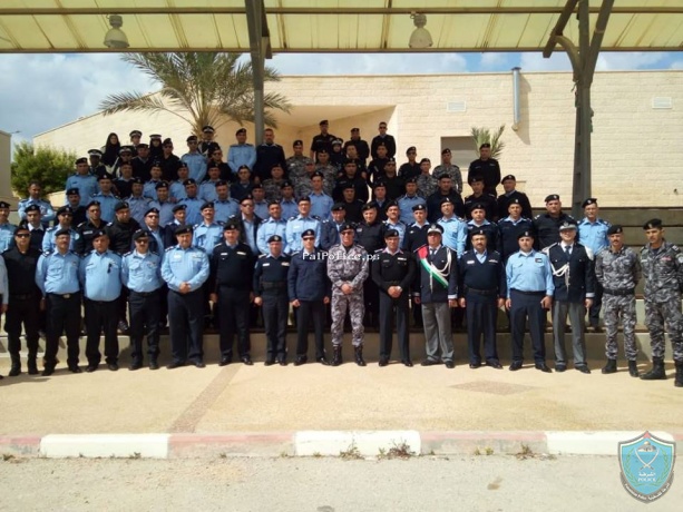 الاحتفال بتخرج دورة تأهيل ضباط الشرطة السابعة عشرة في اريحا