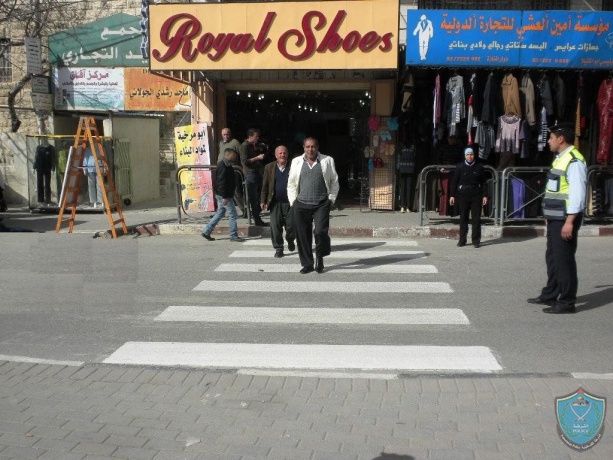 شرطة محافظة الخليل تطلق حملة توعية مرورية