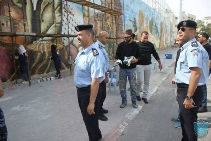 تشمل تاريخ فلسطين- الكشف عن اكبر جدارية في الوطن العربي بنابلس