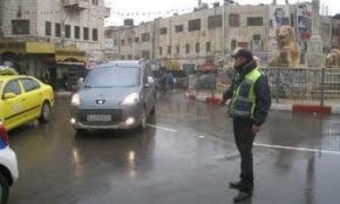 الشرطة تناشد السائقين القيادة بحذر مع تساقط الامطار خوفاً من الانزلاقات