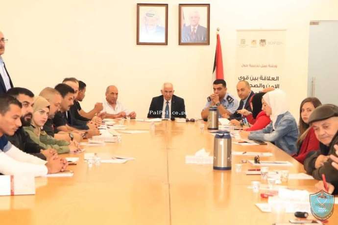 الشرطة تشارك بورشة عمل حول العلاقة بين قوى الأمن والصحفيين في الميدان في بيت لحم