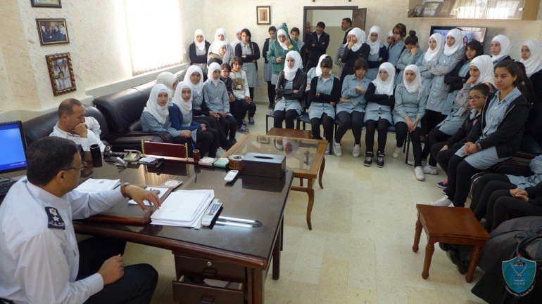 أربعون طالبة يقضين يوم تدريبي بمديرية شرطة بيت لحم