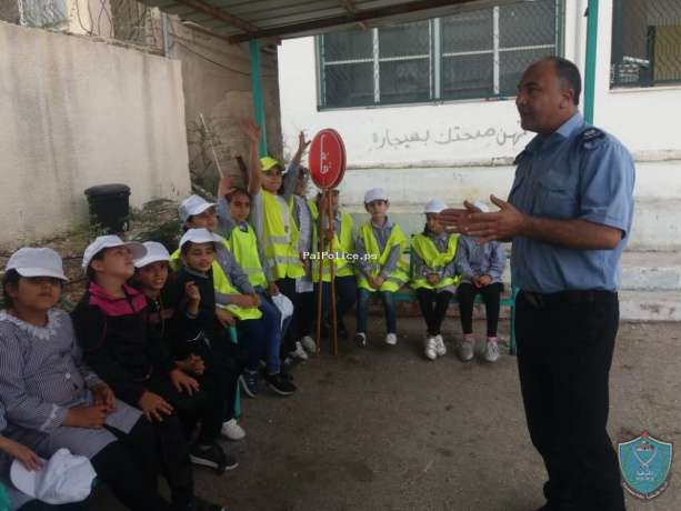الشرطة تنظم محاضرتين حول السلامة المرورية وتدريب ميداني في جنين