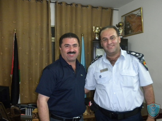 أمين سر حركة فتح يزور مديرية الشرطة في طوباس