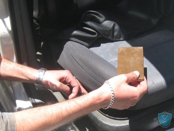الشرطة تلقي القبض على شخصين بحوزتهما مواد مخدرة في ضواحي القدس