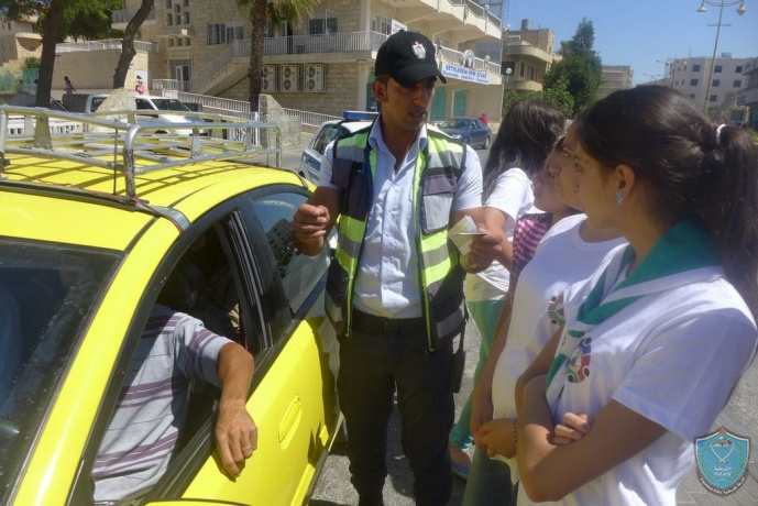 تحت شعار "الشرطي صديقي" الشرطي الصغير يساند شرطة المرور بالعمل في بيت لحم
