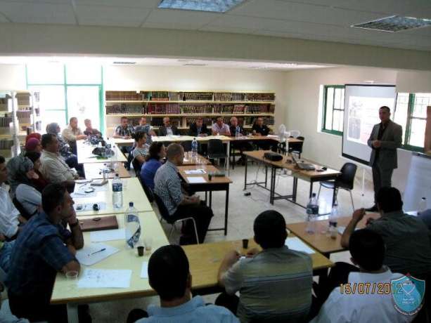 جامعة القدس المفتوحة تعقد دورة حول العلاقات العامة والبروتوكول في بيت جالا