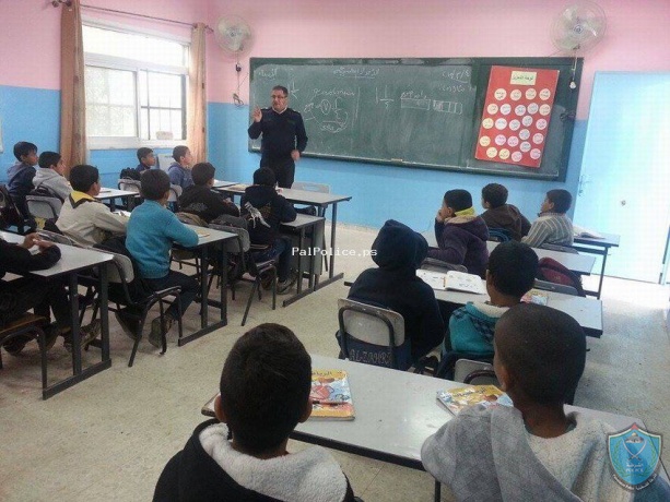 شرطة طوباس تنظم عدد من محاضرات التوعية لطلبة المدارس بالاغوار الشمالية