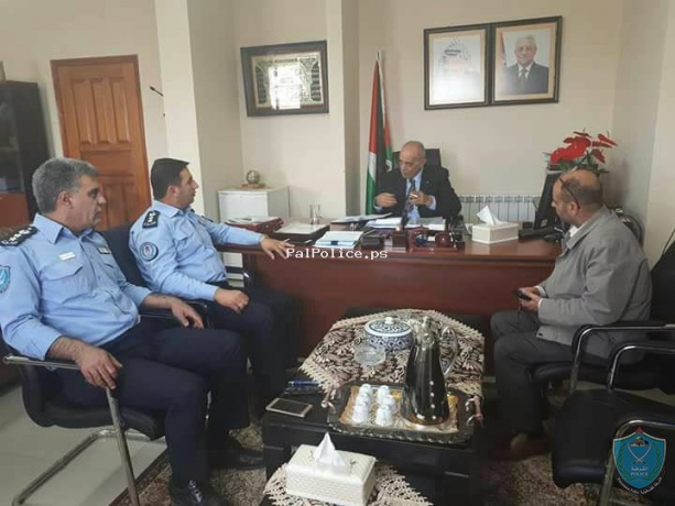العقيد ابو زنيد يبحث مع وزير المواصلات النهوض بالسلامة المورية في فلسطين
