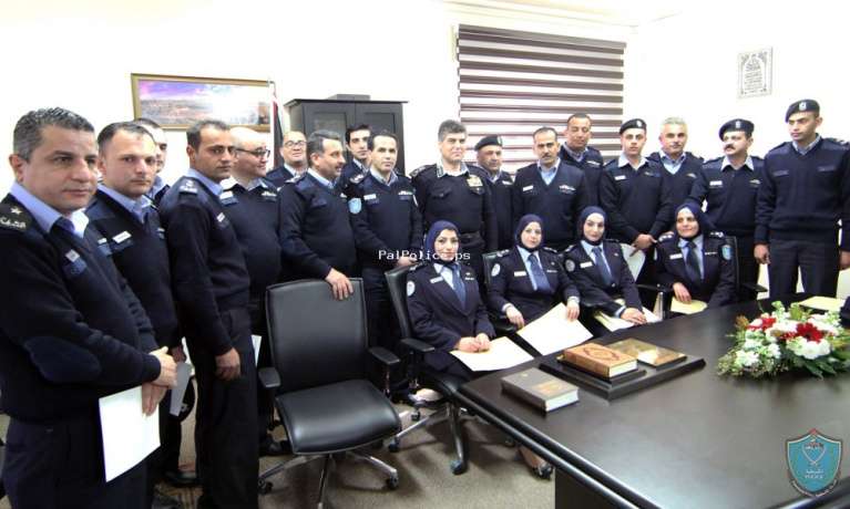 ضباط المختبر الجنائي يؤدون اليمين القانونية